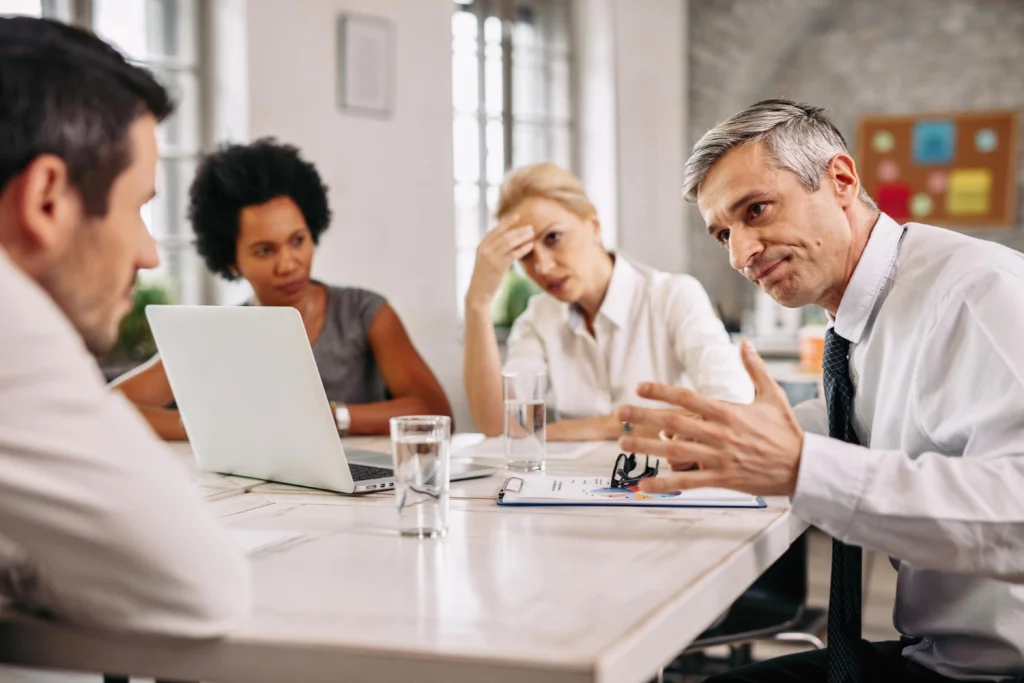 signs of a toxic work environment